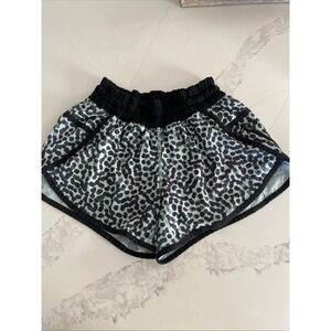 Lululemon Run Speed Up Shorts green  Black Multi Spots‎ Lined Size 4